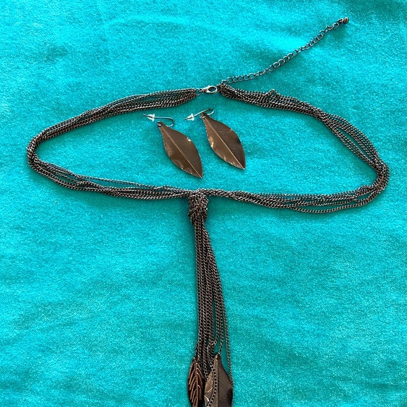 Drop Necklace & Earrings Set - Leaf Design - Gunmetal - Picture 8 of 14